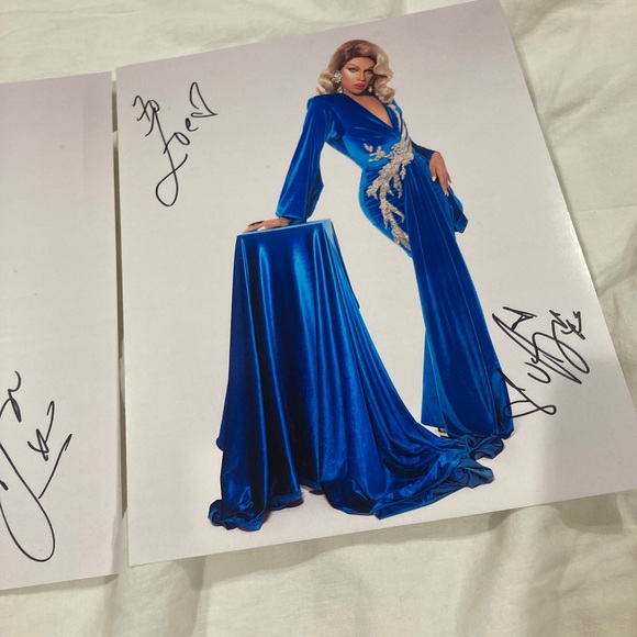 Signed Aja Duo Prints - Picture 2 of 7